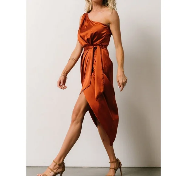 ☆ SOLD ☆ NEW Baltic Born Celia One-Shoulder Midi Dress In Rust - Picture 2 of 6